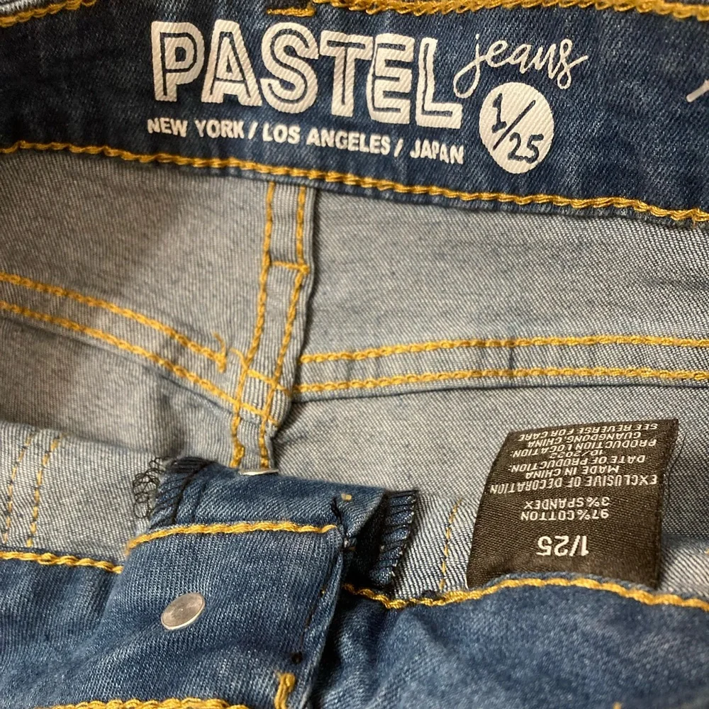 PASTEL JEANS | NWT High Rise Medium Wash Skinny Jeans - Picture 5 of 7